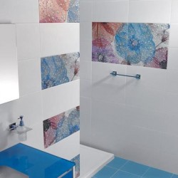 Страхотни испански плочки за баня в бял/син цвят 